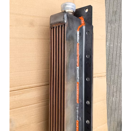 Pièce de moteur Cummins Noyau de refroidisseur d'admission 4975632 pour Cummins Engine Qst30